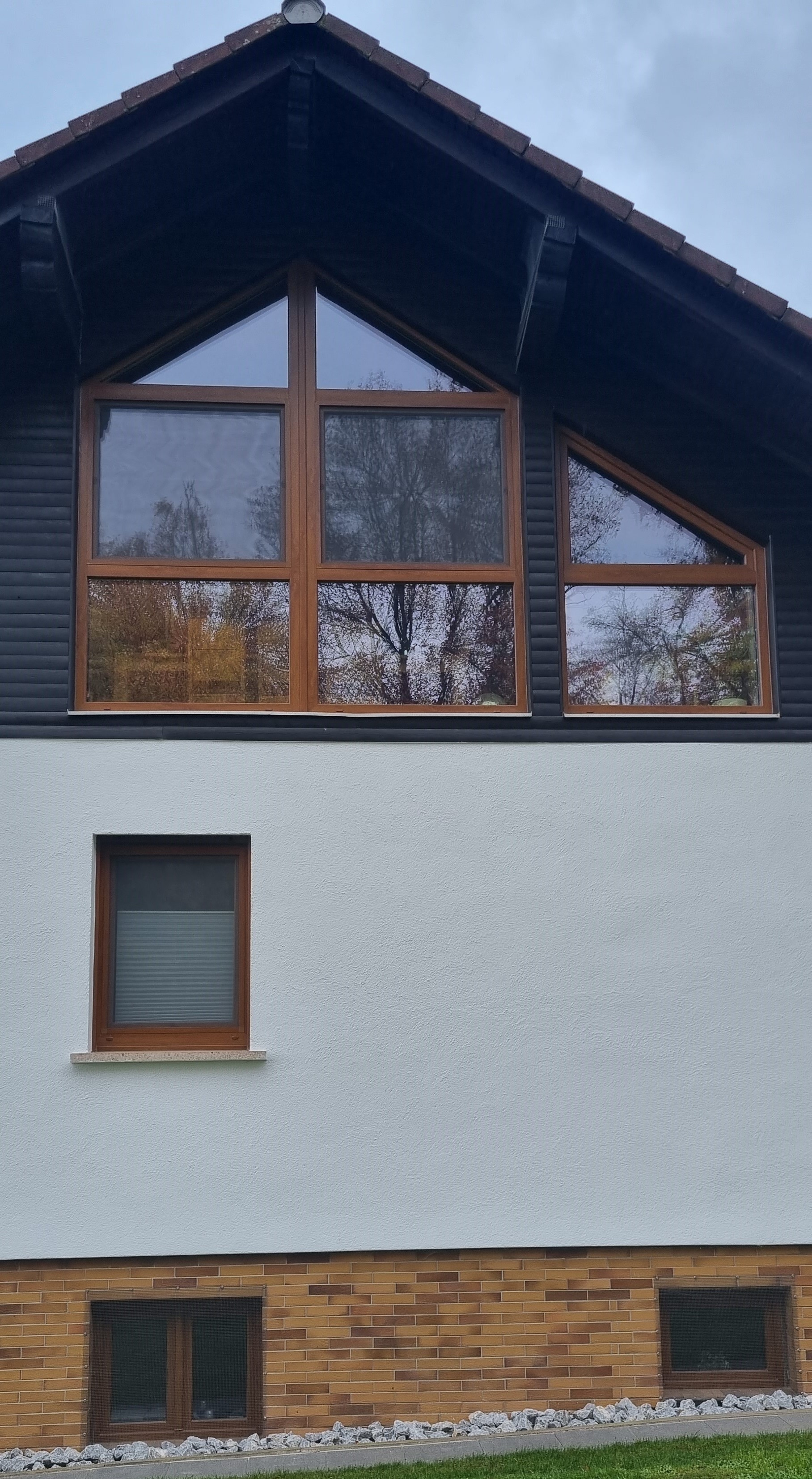 budynek mający zainstalowane okna aluminiowe gliwice
